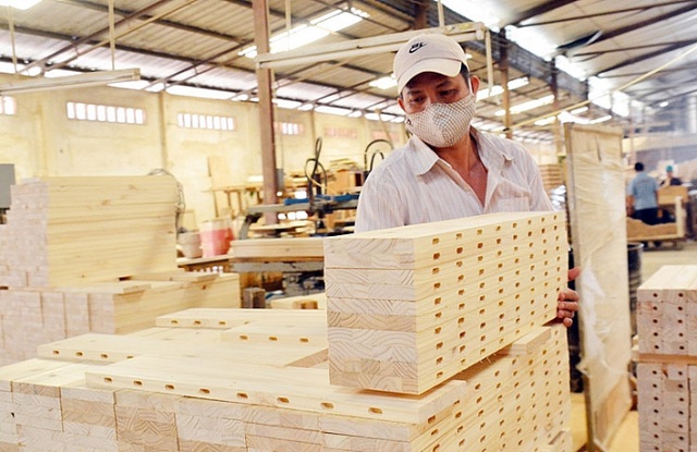 Wood product processors need to restructure production due to COVID-19